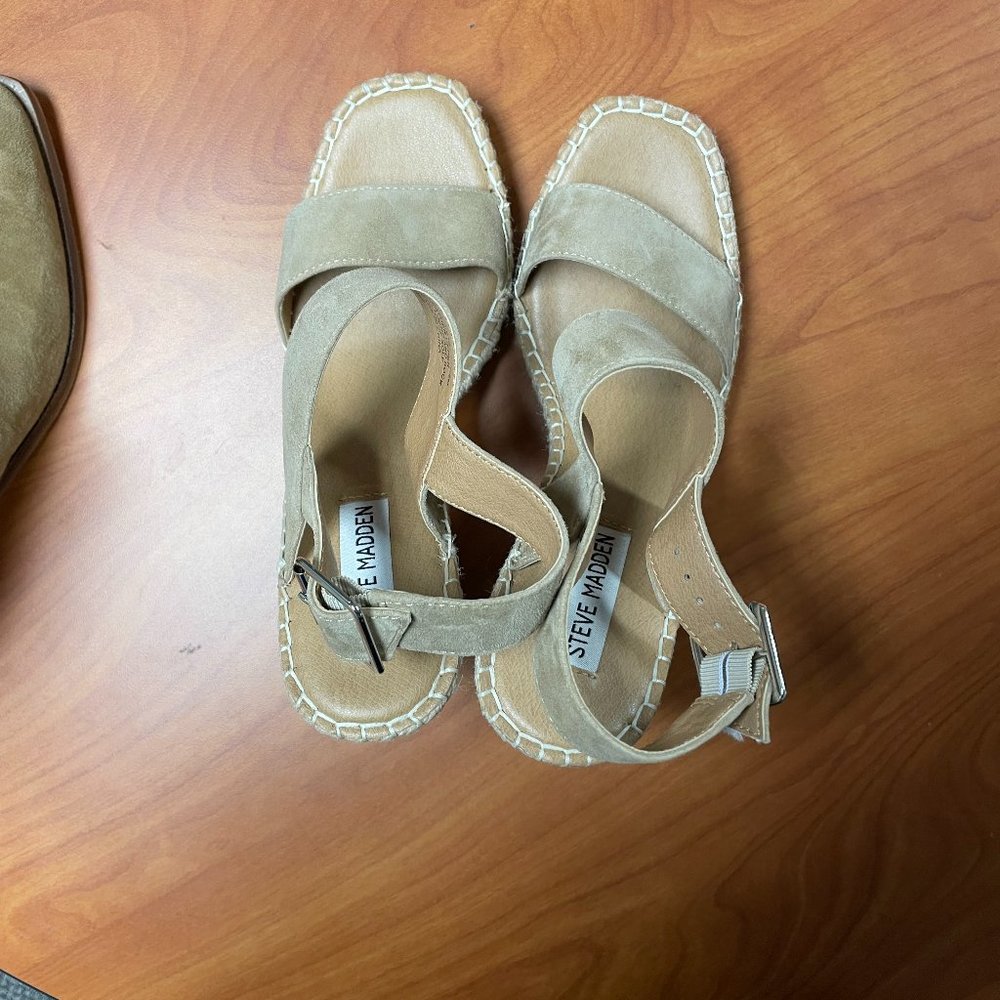 Steve Madden Wedge Sandals Size 7 Gently Used